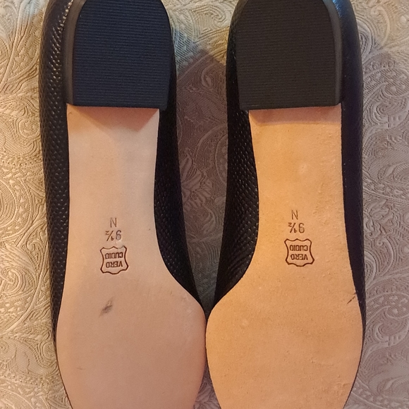 Eric Javits Black Flats 9.5 Narrow - Picture 5 of 16